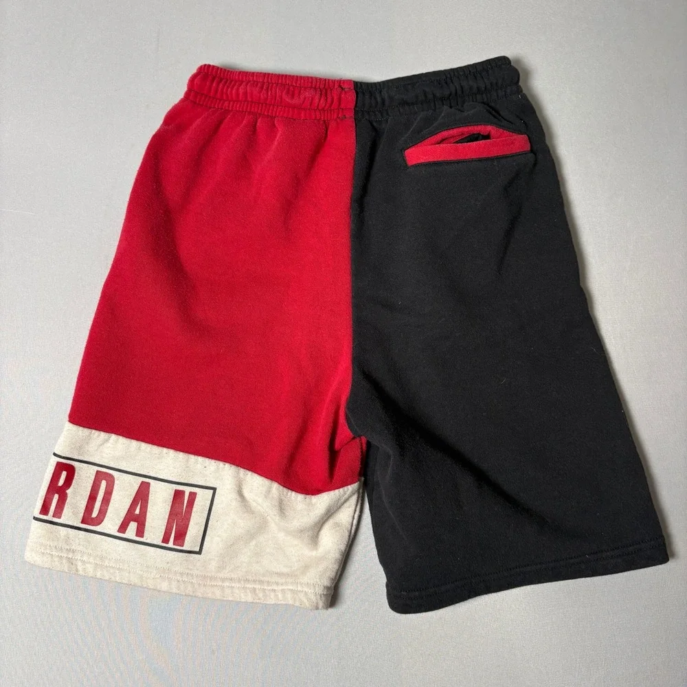 Air Jordan Mens Colorblock Fleece Shorts Black Red B773-R2S Size L (12-13 Yrs)